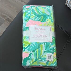 Lilly Pulitzer Organic Crib Sheet with Green and Pink Leaf Design